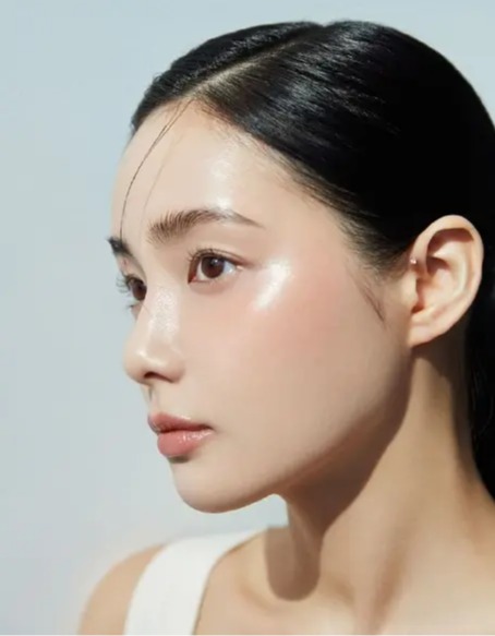Phoebe Lee